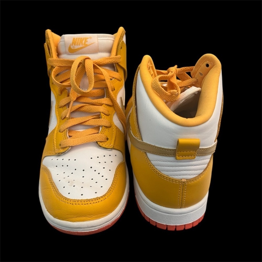 NIKE DUNK HIGH WOMEN'S SIZE 7.5 UNIVERSITY GOLD / METALLIC GOLD $75 - Picture 2 of 6